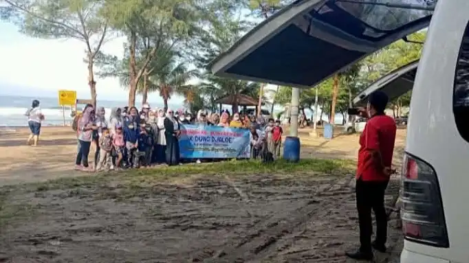Keseruan Wisata Rombongan Menggunakan Layanan Rental Mobil Hiace Purwokerto Hens Transport