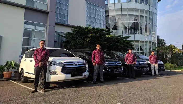 rental mobil purwokerto dieng hens transport