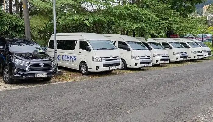 Rental Mobil Purwokerto Terbaik, Termurah, & Terpercaya 3 Berbagai pilihan kategori kendaraan siap pakai dari layanan rental mobil purwokerto