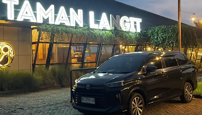 Pilihan armada MPV keluarga yang bersih dan nyaman dari Hens Transport Purwokerto